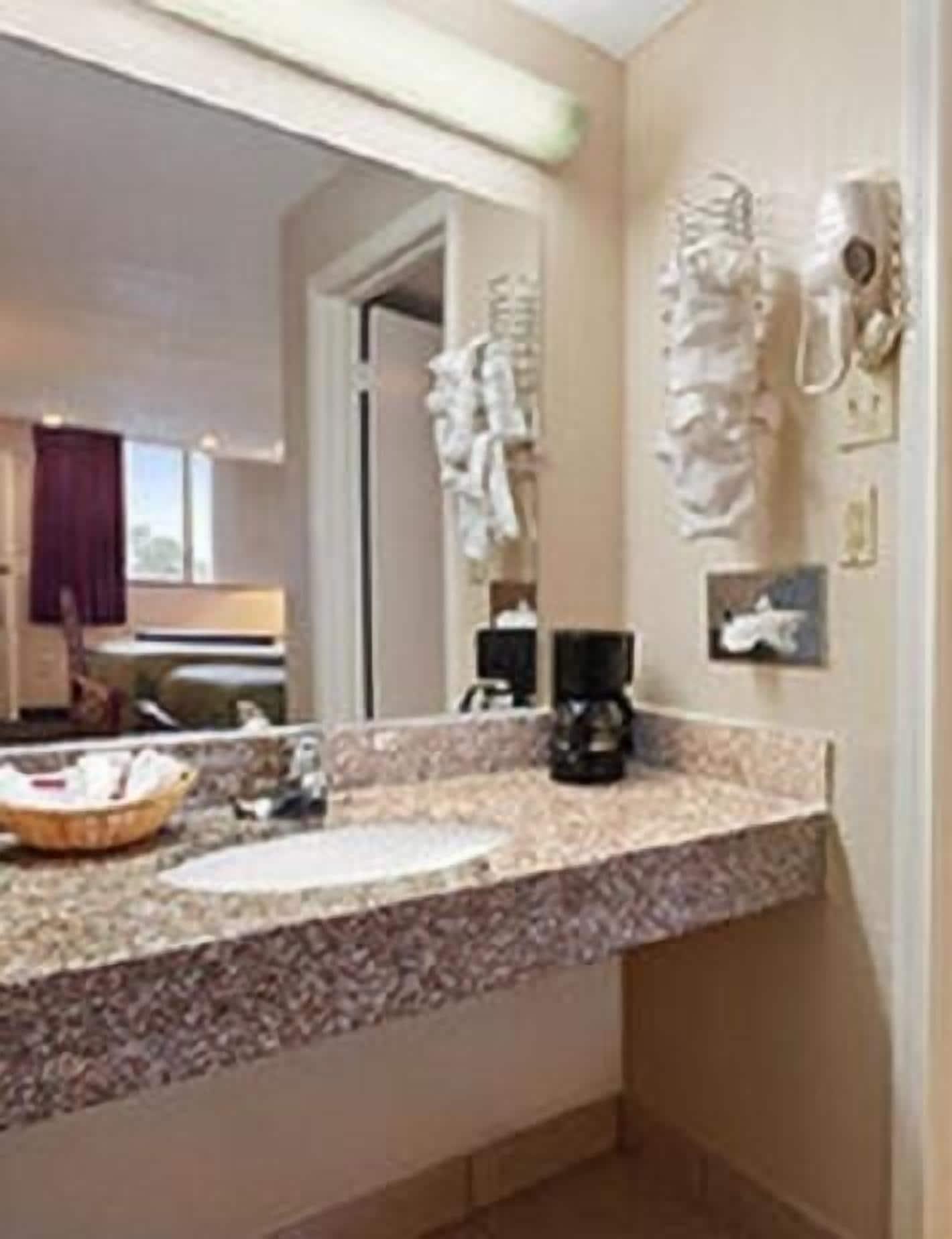 Travelodge By Wyndham New Orleans Harvey Hotel Extérieur photo