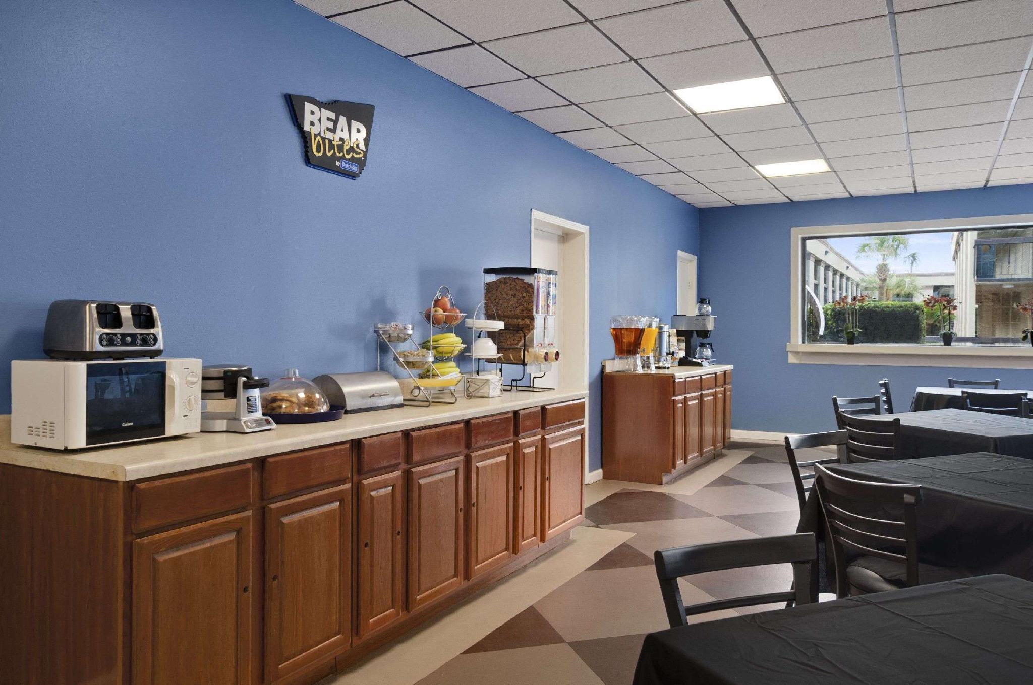 Travelodge By Wyndham New Orleans Harvey Hotel Extérieur photo