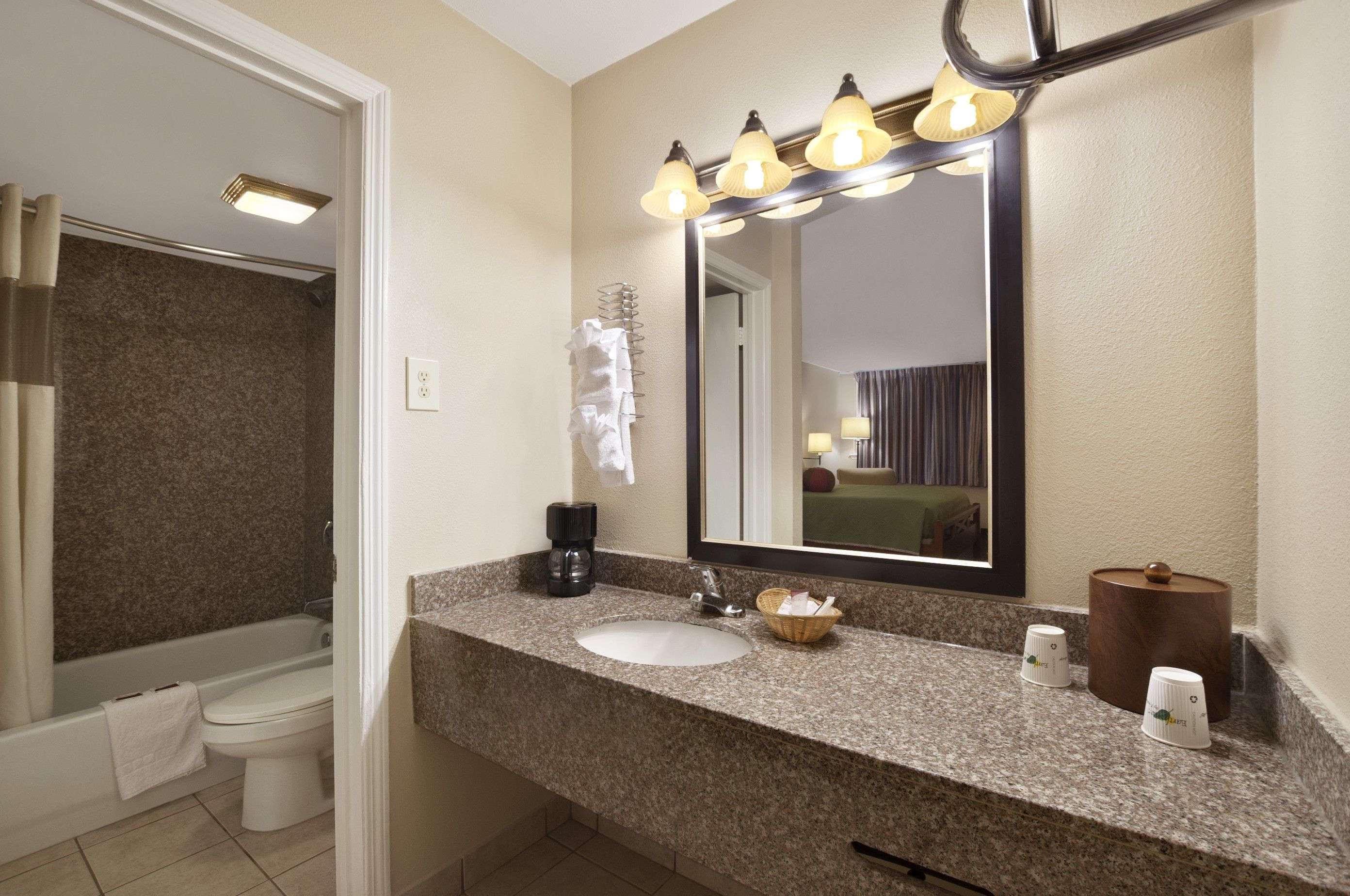 Travelodge By Wyndham New Orleans Harvey Hotel Extérieur photo