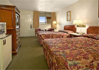 Travelodge By Wyndham New Orleans Harvey Hotel Extérieur photo
