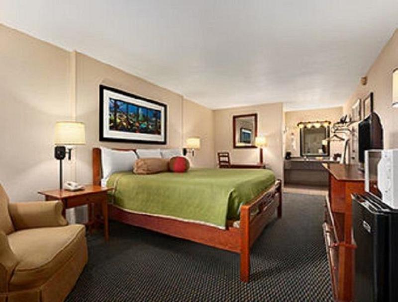 Travelodge By Wyndham New Orleans Harvey Hotel Extérieur photo